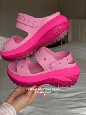 by far the cutest crocs sandals that I have owned! Such a cute color and gives me height 🥰🩰🥹 perfect shoes for summer! #crocs #crocs4life #crocssandals #crocsmegacrush #platformsandals #crocsmegacrushsandal #crocsshoes #pink #pinkaesthetic #pinkshoes #summershoes #shoes #sandals #vacationshoes #shoesforsummer  #summershoes2025 #TikTokShop #fypシ #fypシ゚viral #fypage 