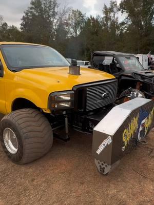 “Shark Bait” Powerstroke #cspullingpromotions #promote365 #diesel #fullpull #truck #truckpulling #powerstroke #ford #pullingtruck 