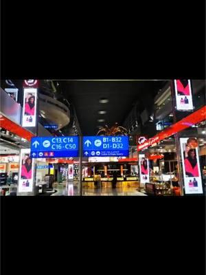 luxury decoration with LED display in Dubai airport duty-free #dubaitiktok #LEDTechnology #dubai🇦🇪 #dubaiairport 