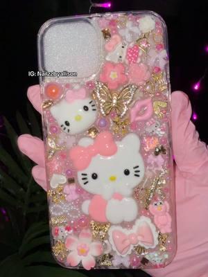 So cute! Dm me on instagram to order🎀#junkcase #junkphonecase #hellokittyjunkcase #pinkandgold #pinkjunkcase #pink #hellokitty #SmallBusiness #fypage #foryoupage #fyppppppppppppppppppppppp 