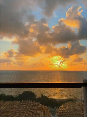 Cancun skies have my heart #fyp #cancun #sunrise #viewoftheday #beautiful 