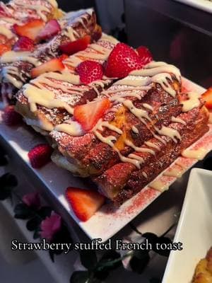 I didn’t want to gate keep this one 🍓 it’s so good! #chef #privatechef #lasvegaschef #personalchef #losangeleschef #finedining #lasvegascatering #cheflife #food #losangelescatering #breakfast #brunch #frenchtoast 