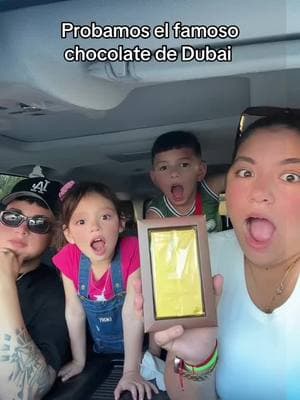 Probamos el chocolate de Dubai #dubaichocolate #chocolaterecipe #dubaicgocolatedessert #chocolate #viral #tryingnewthings #tryingnewfoods #tryingsomethingnew #fypage #parati #viral #paratipage #paratipage #contentcreator #creadoradecontenido #tiktokpatner #foryou #viralvideo #parati #fypage #contentcreator #creadoradecontenido #contentcreator #viral #fypage 