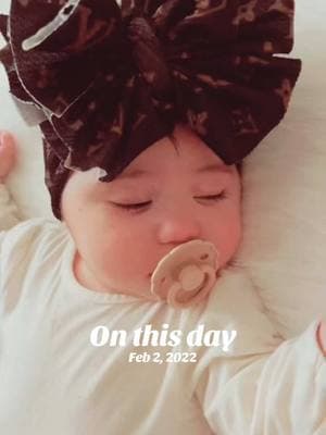 Throwback! this was our first video ever on TikTok! 🥹🎀 #onthisday #throwback #firsttiktok #firsttiktokvideo #boujee #bows #bigbows #babiesoftiktok☺️ #trend #fyp #fypage #viral