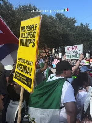 the most powerful protest 🇲🇽❤️ #houstonprotest #fyp #immigrant #keepfamiliestogether 