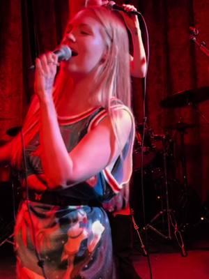 doing what i love 💙💙💙💙💙💙💙 #singer #kendraandthebunnies #singersongwriter #musicianslife #beyou #artistsoftiktok #rocksinger #popmusic 