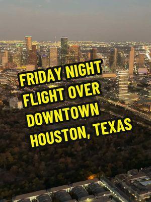 🌅🌆Chasing the sunset over downtown Houston, Texas in a Robinson R44 Helicopter —Nothing beats this view! 🚁 .. .. #HoustonFromAbove #SunsetFlight #RobinsonR44 #AviationLovers #PilotLife #SkylineViews #HoustonSunset #HelicopterAdventures #helicopter #R44 #flying #sunsets #houston #texas #htown #pilotviews #rotorheada #senicflights #foryou 