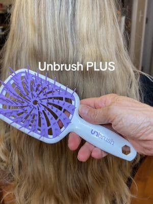 Brush and detangle your hair the easy way and reduce breakage with the Unbrush Plus.  #unbrush #hairbrush #straighthair #unbrushplus #tiktokshoploveatfirstfind 