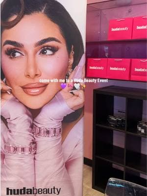 come with me to the  @Huda Beauty Easy Bake Studio celebrating the Ube Collection launch. We’re Ube Ubsessed! 💜✨  #hudabeauty #hudabeautyshop #hudabeautyeasybake #beautyevent #comewithme #minivlog #videodiary #hudabeautyevent #lasvegas #lasvegaslife #lifeinvegas #lasvegascontentcreator #vegascreator #latinacreator #latinacontentcreator #latinabeautycreators #latinastiktok #beautycreator  #creadoradecontenido #mexicancontentcreator #creadoresdecontenidotiktok 