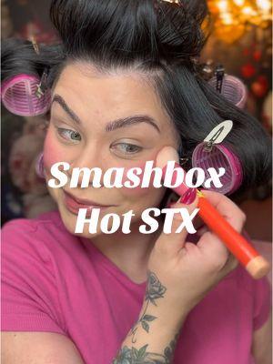 I love matching my blush to my shirt 🩷 @Smashbox Cosmetics Hot STX blush! #smashboxcosmetics #smashbox #hotstxblush #blush #blushstick #pinkblush 