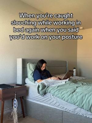 Is it a crime to work in bed? No. Go ahead and work in bed. The important thing is to not stay in the same position for too long. Use this rule of thumb: for every hour that you’ve been sitting/laying, get up and move. Posture breaks are helpful and so important. Now is it preferred for you to work in bed? Nah. It’s preferred to sit at a desk with a comfortable and supportive chair. Now, you can have the ergonomic equipment like the pillows, stand up desks, and “back support” things, but NOTHING beats movement. Your body needs to MOVE, it doesn’t need more gadgets. . . #posture #posturetips #ergonomic #slouching #wfh #hunchback #backpain #neckpain 