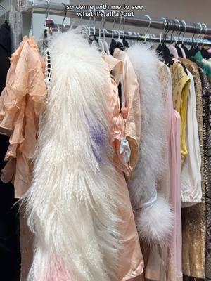 Vintage finds from fur coats, silk dresses, desinger shoes, bags, & countless of jewelry! This is a fashion girly's dream ✨ #creatorsearchinsights #vintagefinds #manhattanvintageshow 