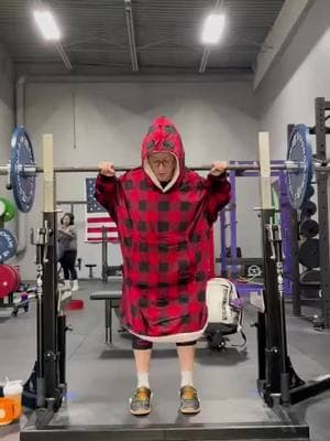 Squats in The Comfy? Now that’s what we call functional fitness. 💪

📹: @tinaweeenah

#TheComfy #TheComfyLife #WearableBlanket #FeelTheHappy #ComfySeason #TheComfyOriginal #fitnessfun #healthyliving #workoutmode