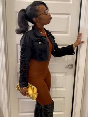 GRWM: Pretty Brown 🤎 #fypage #fyp #gdwm #grwm #stylingoutfits #stylingideas #styledbyme #baddieonnabudget #outfitideas #outfitinspo #bodysuit #bodysuitstyle #fupシ #fypシ #kneehighboots 