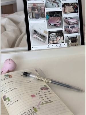 your sign to get a little lap desk for your bed 💗 #journaling #pinterest #stickeraddict #hobonichiweeks #midoriplanner #stationery #shabbychic #girlygirl #morningroutine 