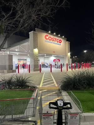 New @Costco Wholesale members!!! We LOVE Costco!!! Very diverse food selections, as well as cleaner options! #costco #costcotiktok #costcofinds #costcopizza #costcohotdog #chickenbake #costcomembership #fyp #costcomusthaves 