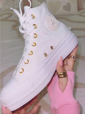 Respuesta a @yay💞☺️ converse Custom Chuck Taylor All Star Lift Platfo #converse #conversecustom #customconverse #sneakers #chucktaylor #allstar #oyukihernandez_ #converseallstar #ConverseByYou #ValentinesDay #sanvalentin #shopping 