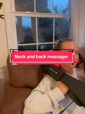 #hurkledurkle #lounge #relax #neckpain #neckpainrelief #massage #massager #neckmassager #valentinesdaygift #productrecommendations #productrecommendations #musthaveitems #favoritefinds #lifesimplified #shopthelink #ai #bestinventions #neckpain 