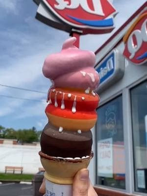 Satisfying Dairy Queen Ice Cream 🍦 #dairyqueen #dairyqueenicecream #icecream #food #Foodie #satisfying #oddlysatisfying #fyp 