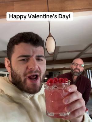 Raspberry Love Cocktail ❤️ #johnnydrinks #valentinesdaycocktail 