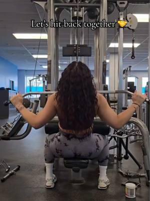 I love back day just as much as legs 🤝 girls train upper body!!!!  #fitnessjourneyprogress #fitnessjourney #GymTok #backdayworkout #backdayroutine 