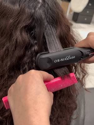 Plancha Profesional💕 . . . #plancha #planchaprofesional #planchadecabello #rgvsalon #rgvbeauty #rgv #rgvhairstylist #straighthair #hairstraightener #curlyhair #cabellochino #titanium #titaniumplates #planchadetitanium #professionalflatiron #straighthairstyles #haircare #beautytools #hairtools #ormaluxe #cabelloliso #planchado #planchadodecabello #planchadoprofesional #mcallentexas #missiontx #weslacotx