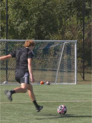 miss vs make ⚽️💥 #fyp #freekick #knuckleball #jabulani #football #footballer #Soccer #asmr #satisfying