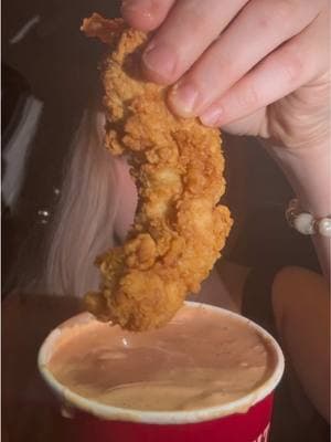 @Raising Cane's extra crispy combo hits everytime 🤭 I forgot to try it with hot sauce in the video but I did it after and OMG. Doing that next time  #mukbang #asmr #tenders #friedchicken #fyp #asmrmukbang #Foodie #tiktokfoodie #viral #crunchy #eatingsounds #creatorsearchinsights #eatingasmr #fyppppppppppppppppppppppp #raisingcanes #chickentenders #crunchy #eatingsounds 