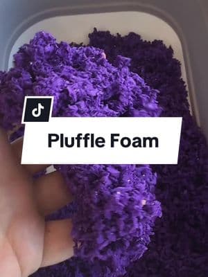 This has changed the sensory bin game 🙌🏽 #pluffleplayfoam #sensorybinideas #sensorybin #preschoolactivities #tiktokmademebuyit 