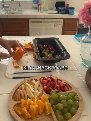 My kids will tear up anything I put on this board 😋  #fruitboard #momlife #momof2 #kidswhosnack #snackideas #SnackTime #fruittray #afterschoolsnack #snackbreak #aftergamesnacks #fruitboardinspo #snackboard #MomsofTikTok #fruitlovers #momhack #snackboardforkids #kidsnackideas