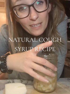 Instead of using store bought cough syrup, I make this anytime we come down with a cough. the properties in the onion and honey are amazing at battling the cough! #naturalremedies #naturalremedy #coughsyruprecipe #naturalcoughsyrup #onionhoney #onionhoneycoughsyrup 