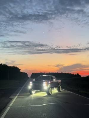 Miss you, big guy. Thanks for all these sunsets #chevy #ford #dodge #sunset #missyoudad #duramax #powerstroke #americanforcewheels #leds #trucktok