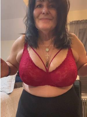 Let’s pretend it’s a bathing suit top ok 😎☀️  @Hsia-Bras #hsia #hsiabra #fullfigure #fullfigurebra #plussize #plussizefashion #largesizebra #plussize #plussizebra #fyp #fypシ #honestreview #sheer #fullcoveragebra #lace #lacebra #sexy #underwirebra 