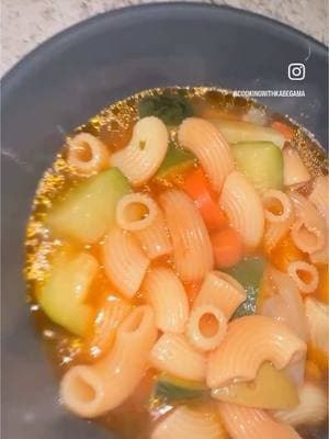 Soup anyone? #soup #sopita #kabegama #carrot #sanantonio #texas #satx #blogger #comidatiktok #recetas #foodtiktok #sanantoniocheck #fyp #viral #conchitas #kidsoftiktok #kidfriendly #kidfriendlyrecipe #kidfriendlyfood #mealideas #DinnerIdeas 