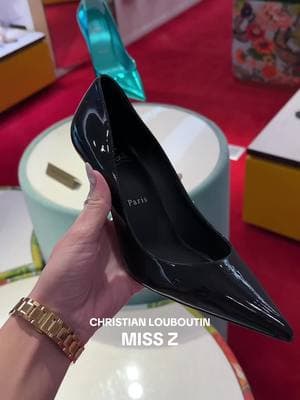 Everybody say thank you to #Zendaya for inspiring this stunning heel😍 #christianlouboutin #missz #fyp #louboutin #fashiontiktok #comeshopwithme #tryonwithme #comeshoppingwithme #tryon #redbottoms #lawroach #sokate #newfashion 