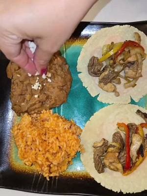 #chicken #chickentacos #fajitas #delicious #yum #mexicanfood #homeadebeans #tortillas #tejana #corntortillas #tacos #rice #hearttacos #deliciousfood #valentinesfood #beeftacos #fajitatacos #moneytalks #homemade #OOTD #mexicantiktok #mexicana #texmex #sheindress #shein #fyp #viral #parati #OOTD #fyp #yes #reels #tiktokchallenge #💖🌮 