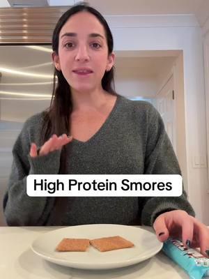 High Protein Smores are my new favorite dessert or snacks.  Ate these everyday in my weight loss journey. #fatloss #weightlossprogress #fatlosshelp #weightlosschallenge #summerbodyloading #loseweightafterbaby #postpartumbody #fatlosscoachoftiktok #postpartumbody #postpartumjourney #postpartumweightloss #postpartumjourney #weightlossrecipesforwomen #fatlosscoaching #macrocoach #momsover30 #momsweightloss #fattofit #hotmom #postpartumjourney #highprotein #highproteinrecipes 