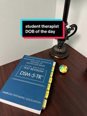 gotta be quiet someone’s in session 🤣 DOB of the day as a student therapist intern  #therapist #intern #therapy #water #owala #dsm5 