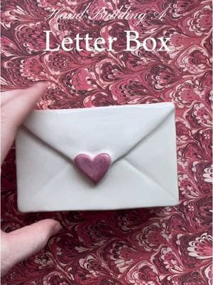 We’re already thinking about Valentine’s day over here - so here’s some inspiration for your next Hand Building project!  Come make a letter box for all of your most loved trinkets with us this weekend in The Pottery 💌 Tickets for our hand building experience are $68 per person and are available for purchase on our website. There’s limited space left for this weekend, so book while you can. See you there!  #ValentinesDay #valentinemaking #uniquevalentinesgift #pottery #nycpotterystudio 