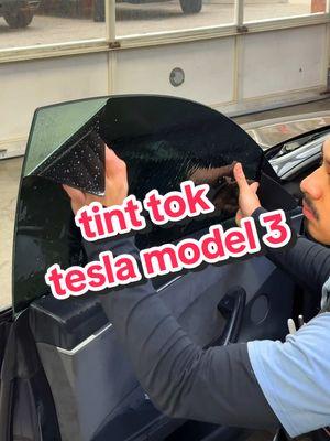 #tiktoktinter #windowtint #oddlysatisfying #satisfying #windowtinting #badbunny #cardetail #cardetailing #tesla #teslamodel3 #teslaperformance #evcars #xyz #like #comment #share #losangeles #california 