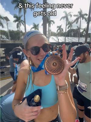 Every medal has a story🥹🏃🏼‍♀️ #belowaveragerunning #averagerunning #halfmarathon #embracethepace #injuryrecovery #miamimarathon 