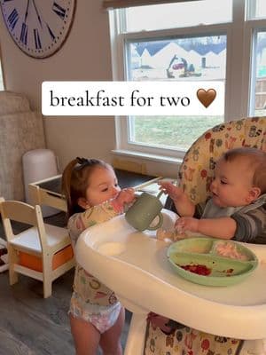 mornings with my babies 🤎🥺 #blw #blwideas #purees #babyfood #toddlerbreakfast #toddlerbreakfastideas #fyp #momlife #momma #MomsofTikTok #moms #mama #girlmoms #boymom #foodtiktok #food #breakfast #goodmorning 