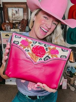 5 Cowgirl Accessories You will Want from @Alamo Saddlery  These beautiful western accessories are perfect for all my cowgirls! • • #western #cowgirlhats #cowboyhats #fwssr #dmc #dallasmarketcenter #m#nfr2024 #nfrashioninspo #ntrfashion #nfr #wnfr #nfroutfitinspo #nfroutfitinspo #cowgirlhat #cowboyboots #westernlifeandstyle #westernfashion #westernoutfits #cowboychristmaslasvegas #westernstyle #westernfashion #westernoutfits #cowgirlstyle #cowgirlchic #cowgirlfashion #cowgirlboots #countryconcert #rodeofashion