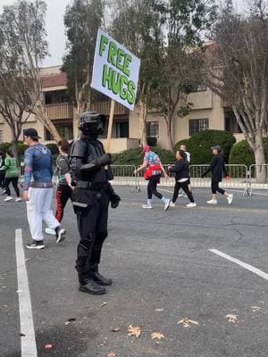 Hugs speaks volumes and for myself and the runners, it meant a lot.. I'm glad I was able to do this because a lot of the runners told me they needed a hug. Never know what people are going through. 🖤 #starwars #starwarsfan #cosplayer #cosplayworld #501st #cosplaylove #cosplayerofinstagram #starwarscosplay #starwarsdaily #starwarsnerd #stormtrooper #cosplays #shadowtrooper #starwarsfanart #cosplayphotoshoot #darthvader #starwarsday #cosplayphotography #cosplay #starwarsfigures #cosplayfun #supertrooper #starwarsgeek #freehugs #deathtrooper  #disney #rundisney #disneylandhalfmarathon #disneyland 