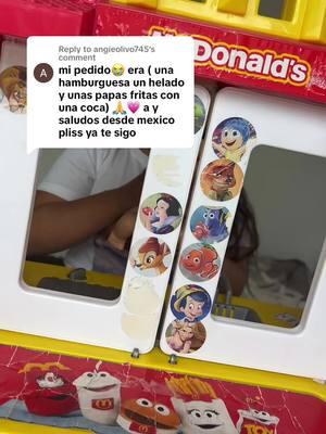 Replying to @angieolivo745 #haciendopedidos #makingorders #lacosinitademcdonalds #mcdonaldsplaykitchen #comidadejuguete #playfood #jugando #playpretend #hagansuspedidos #makeurorder 