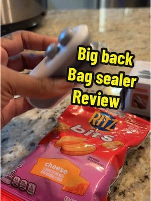 This little thing is so convenient!! #bagsealer #heatsealer #snacks #foodsaver #realpeoplerealresults #review #fyp #contentcreator #TikTokShop 