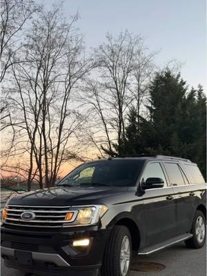 Hot mom car reveal🫣❤️ does anyone know what it is?? #hotmomcar #momcar #fourrowsuv #suv #familycar #ford #fourdoor #reliablevehicle #fordvehicle #hotmomcarreveal #carreveal #expedition @Ford Motor Company 