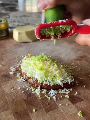 Shaved egg & jalapeño avocado toast. We still can’t get enough of this trend 🔥🔥 Our garlic-herb butter is a house-made compound butter roasted garlic, freshly squeezed lemon, and an array of garden-fresh herbs. Have you tried this trend yet? #eggs🍳 #eggsforbreakfast #compoundbutter #butters #goldensteer #breakfastideas #breakfastinspo #breakfasttoast #avocadotoast