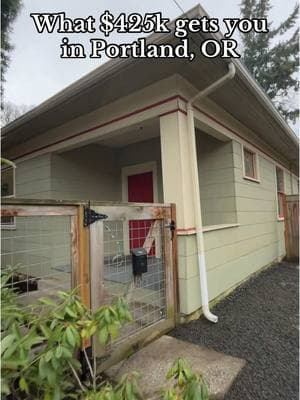 Super cute bungalow-- perfect starter home for a first-time buyer or a person downsizing 🥰  #housetour #portland #portlandhomes #oregon #oregonhomes #portlandrealtor #portlandrealestateagent #fyp #portlandrealestate #oregonrealestate