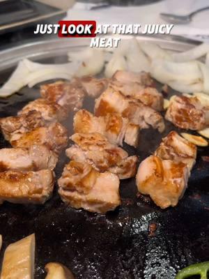 You have to taste the delicious flavors at this Korean barbecue spot 🔥 they use the highest quality meats and it’s family owned and operated with unlimited sides 🇰🇷🍚 Korean beers and Soju are on sale all throughout the month of February 🎉  #CFG #ChicagoFoodGuide #Restaurants #ChicagoSuburbs #KoreanBarbecue #Love #Meats #Drinks #ChicagoFoodie #ChicagoRestaurants 